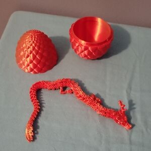 🆕️ 3D printed Orange and yellow Dragon Egg with Figurine